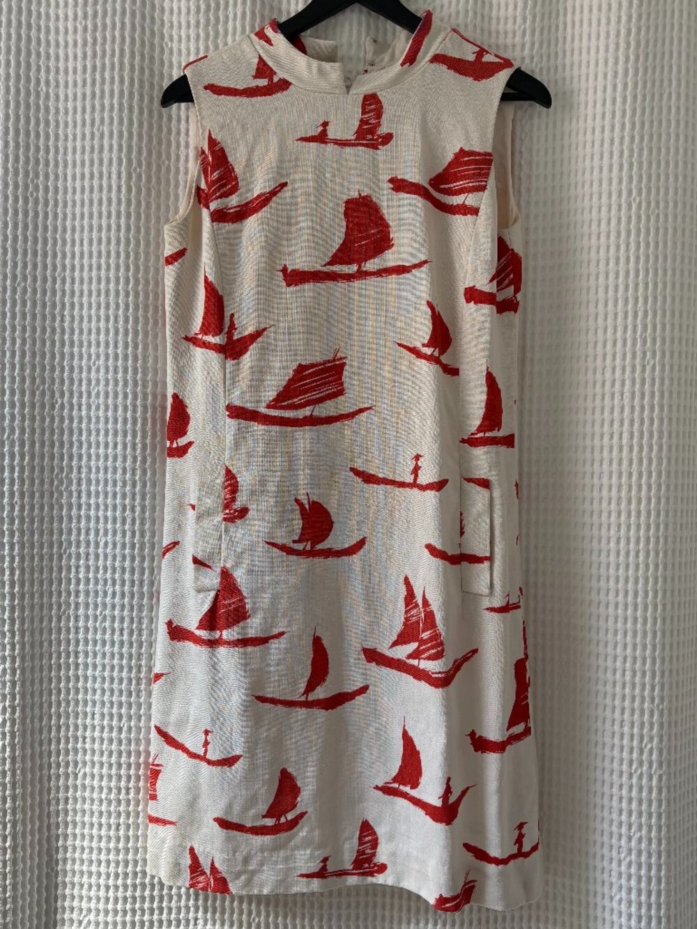 Vintage B.H. Wragge mod novelty print sampan junk boat shift dress 1960s READ